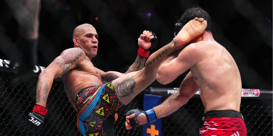 Новый чемпион UFC Алекс Перейра прокомментировал победу нокаутом над Анкалаевым