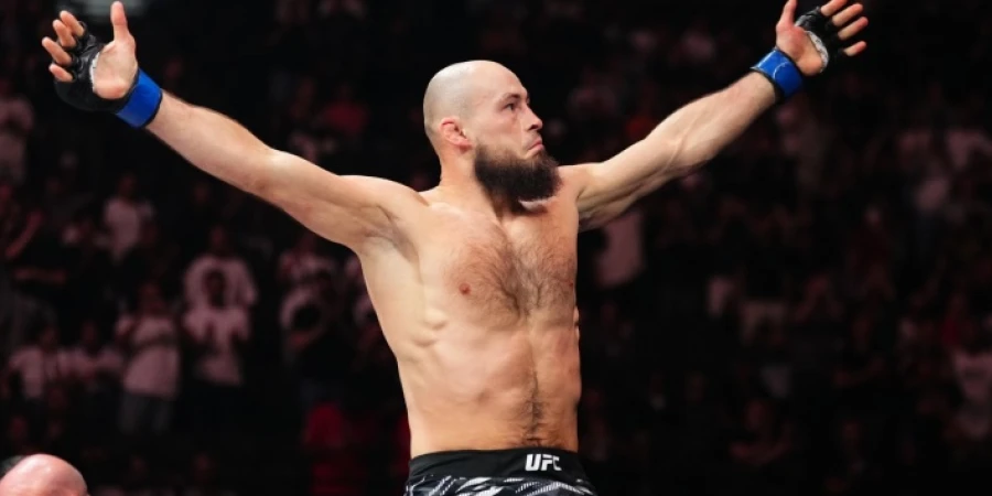 Российскую звезду UFC готовы перехватить после неожиданного расставания