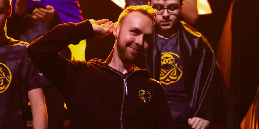 Gla1ve готовится возглавить 100 Thieves