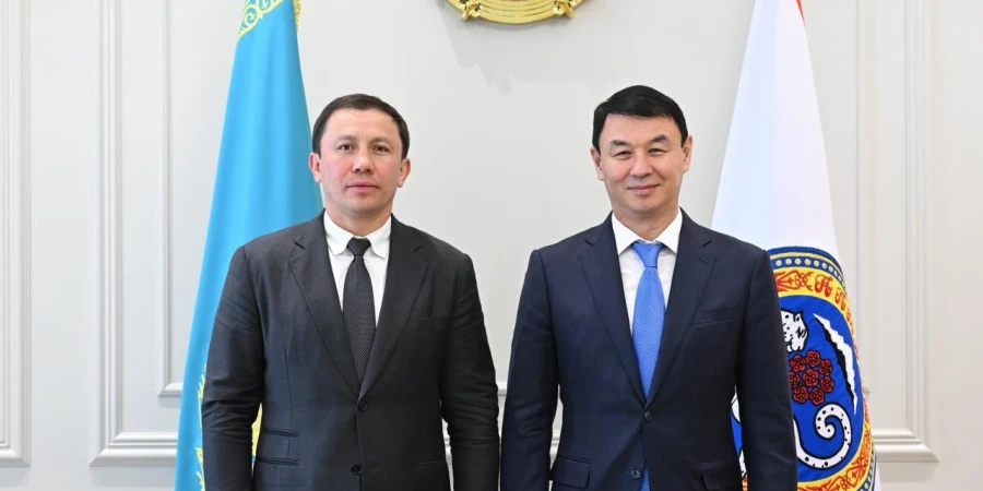 Геннадий Головкин Алматы қаласының әкімімен кездесу өткізді
