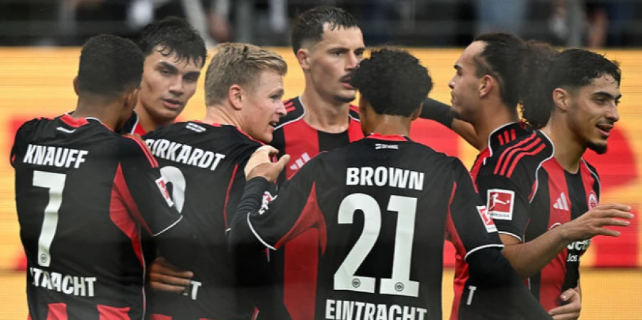 Карабах — Айнтрахт: прямая трансляция матча Лиги чемпионов