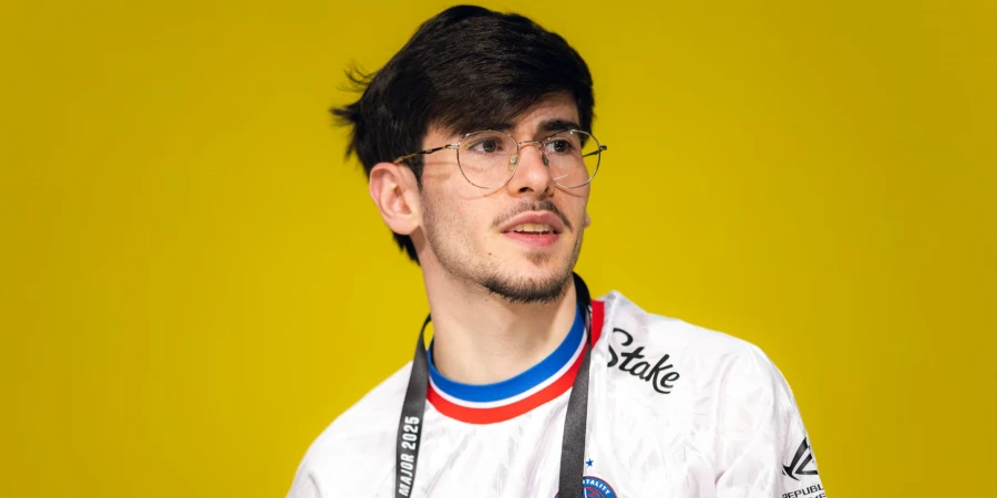 Игрок Vitality прокомментировал попадание в двадцатку лучших игроков CS2