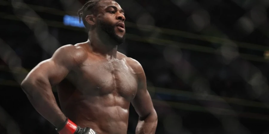 Бывший чемпион возмутился выбором претендента на титул UFC