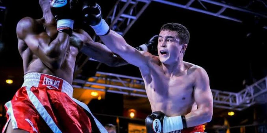 Бывшего претендента IBF Абдукахорова выслали из Америки
