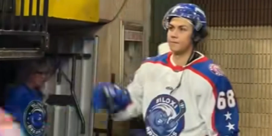 Нурлан является самым молодым автором гола Барыса в КХЛ