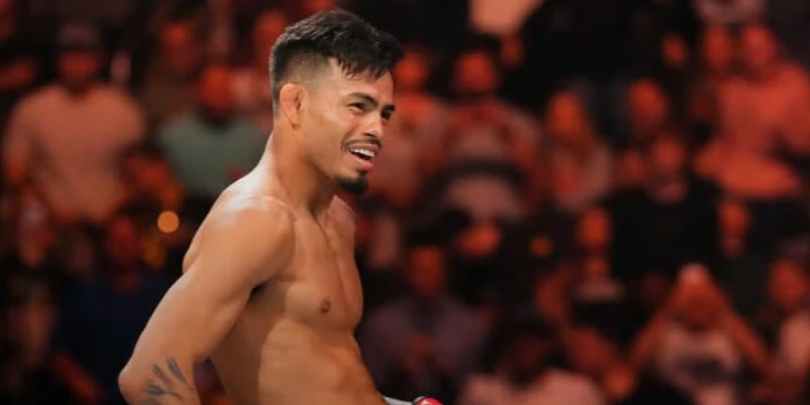 Три раунда безумия: UFC 329 подарил настоящую битву гладиаторов
