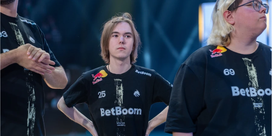 Donk после победы над Lynn Vision на мейджоре: «Фуух, выиграли шестой лвл на FACEIT»