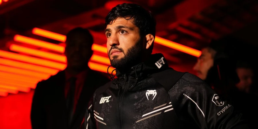 Царукян снова резко "прошелся" по своему "любимчику" в UFC