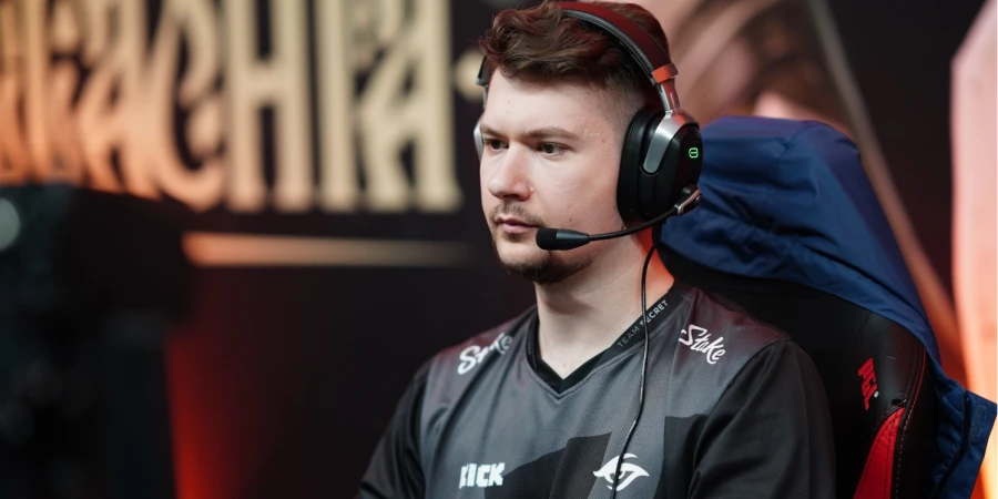 Runa Team выбила AVULUS из квалификации на BLAST Slam V по Dota 2