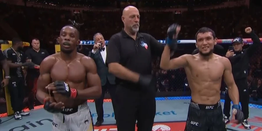 Еще один казахстанец встал на победный путь в UFC