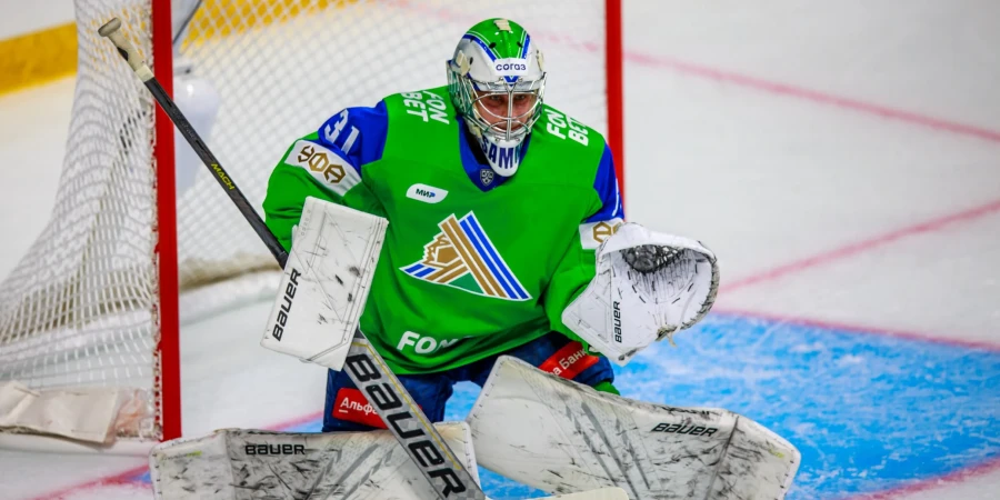 Пять клубов КХЛ охотятся за вратарем «Салавата Юлаева»