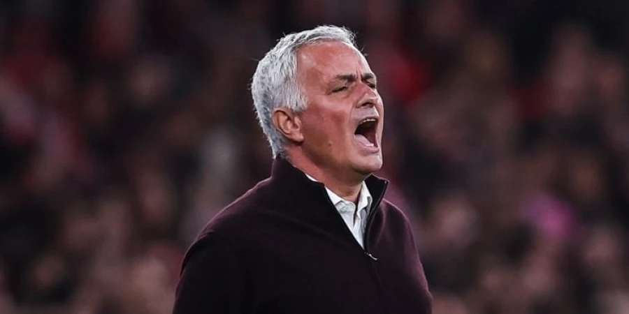 На Особенном висит почти миллион долларов