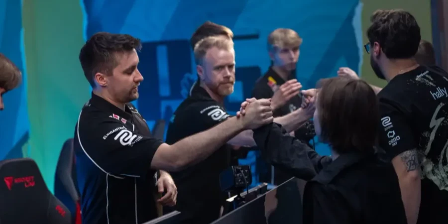 Astralis обыграла Virtus.pro и обеспечила себе место в плей-офф PGL Astana 2025 по CS2