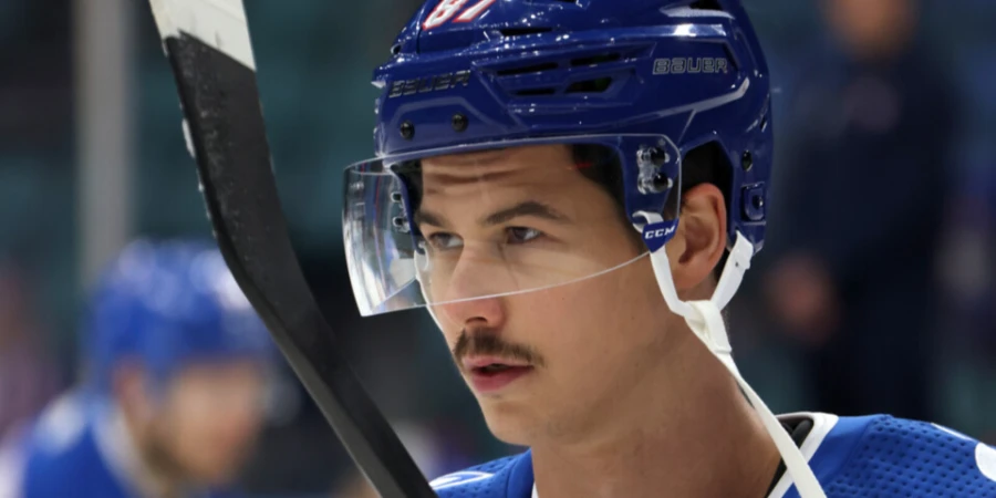 "Украденный" у «Барыса» хоккеист сотворил чудо-гол в матче КХЛ. Видео