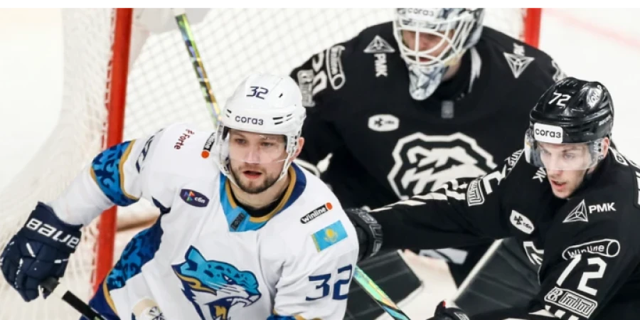 Столичный «Барыс» снова проиграл дома в матче КХЛ