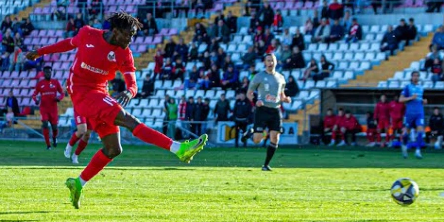 Камерунец отжигал в бывшей команде Чебурина