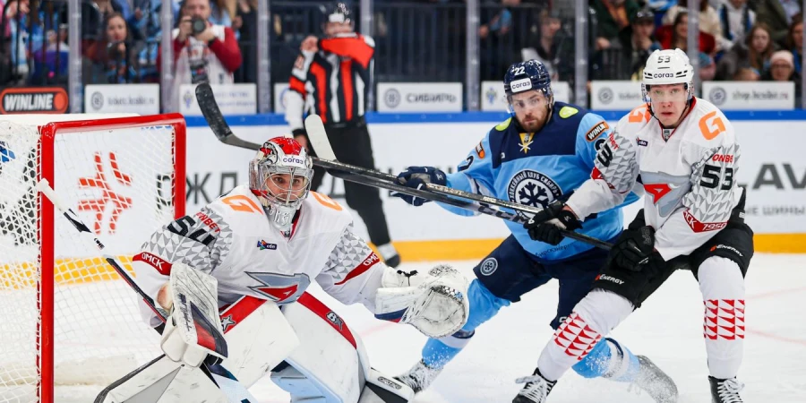 Воспитанник казахстанского хоккея стал лучшим в КХЛ