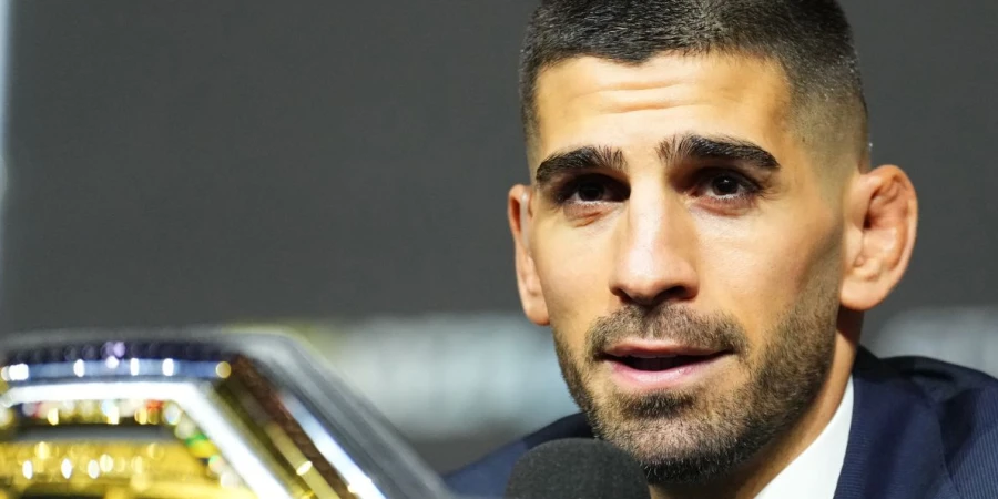 Непобежденный файтер UFC "посмеялся" над британским "выскочкой"