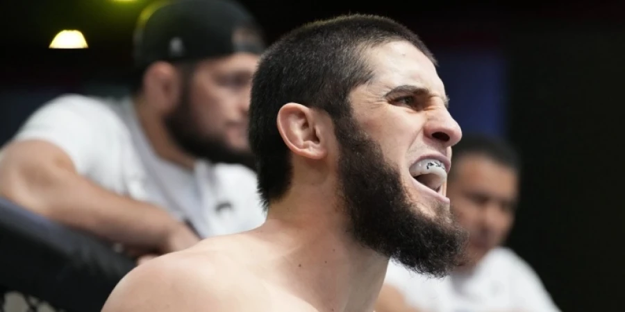 «Я не вижу, кто его остановит». Биспинг назвал бойца, который будет чемпионом UFC к концу 2026 года