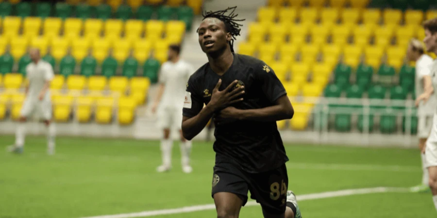 Нене Гбамбле вместо Премьер-Лиги выбрал Вторую