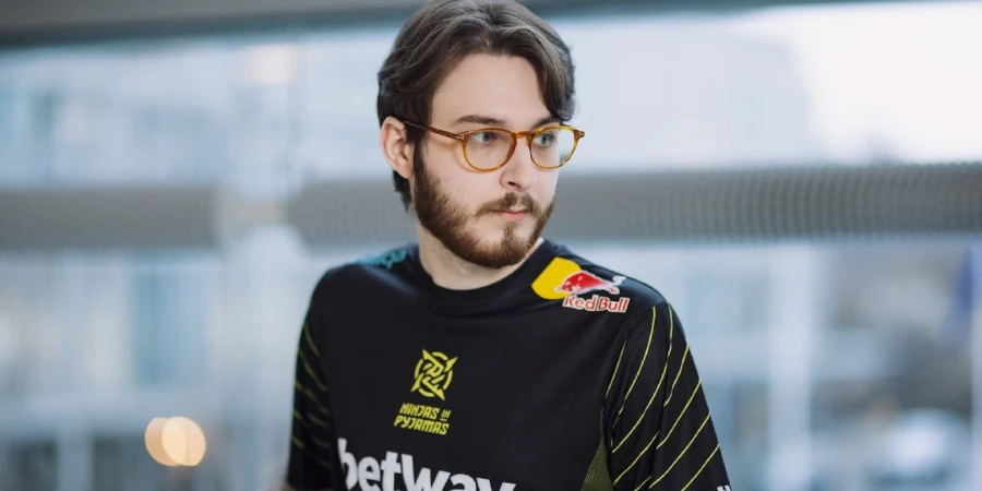 Бывший капитан NIP hampus подписал контракт с 500 по CS2