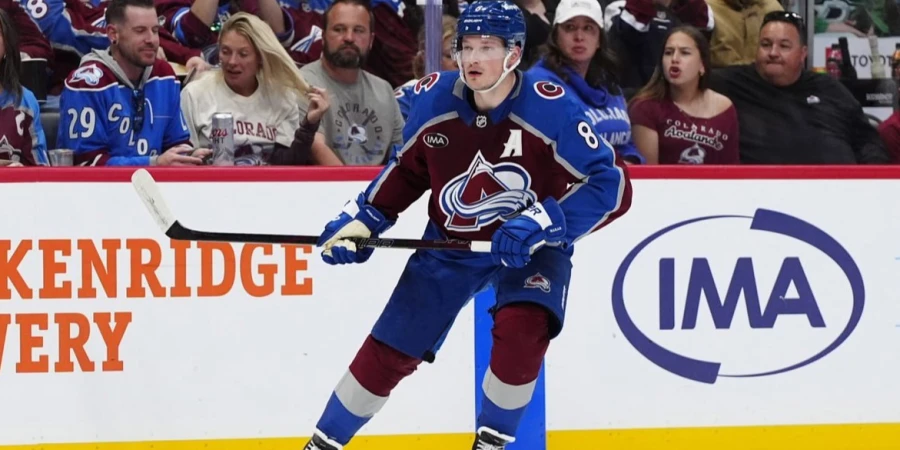 НХЛ. Колорадо Эвеланш — Виннипег Джетс. «Лавины» побьются с канадской авиацией. Прямая трансляция