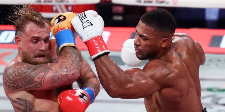 Энтони Джошуа попал в смертельное ДТП в Нигерии