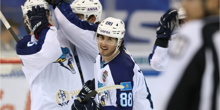 Лидер «Барыса» вписал себя в историю КХЛ