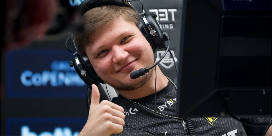 FaZe заплатила NAVI до $100 тысяч за аренду Симпла