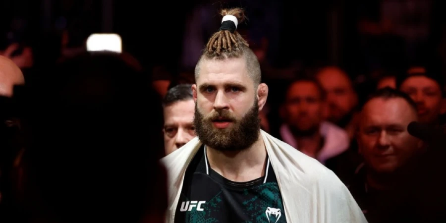 Экс-чемпион из Чехии Иржи Прохазка заявил, что готов без труда спуститься в средний вес