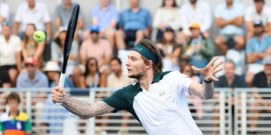 Бублик и его соперник пожали друг другу мизинцы после их матча на US Open-2025