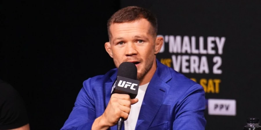 Бывший чемпион UFC выходит на заключительные тренировки перед реваншем