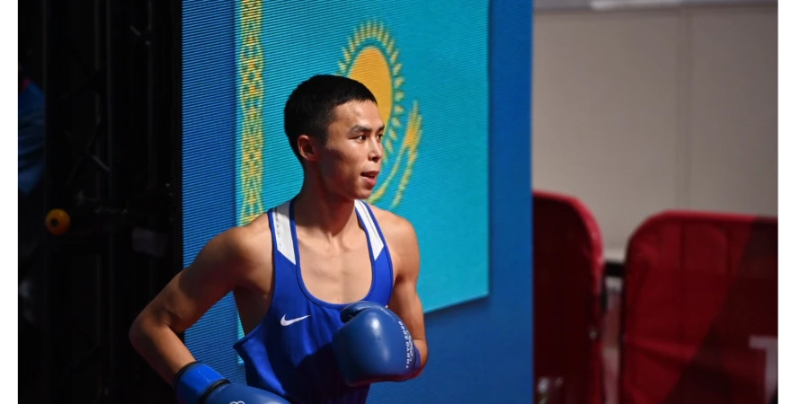 Казахстанский боксер без шансов прошел первый круг ЧМ-2025