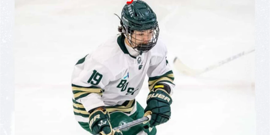 16-летний казахстанский хоккеист стал капитаном в США