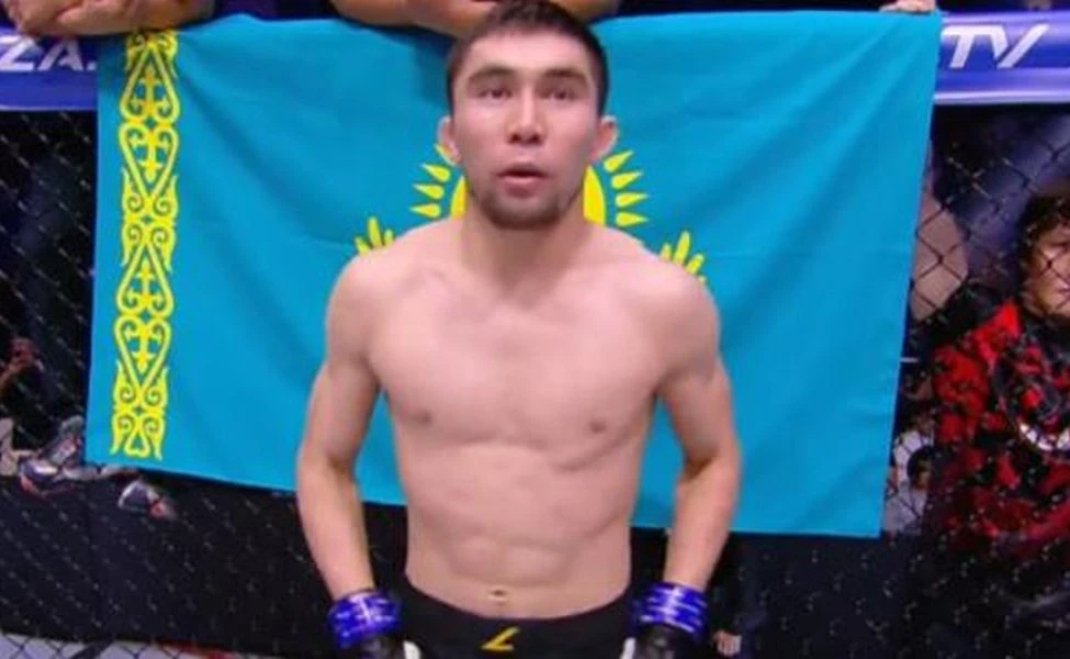 Известный казахстанский боец рассказал о переговорах с UFC