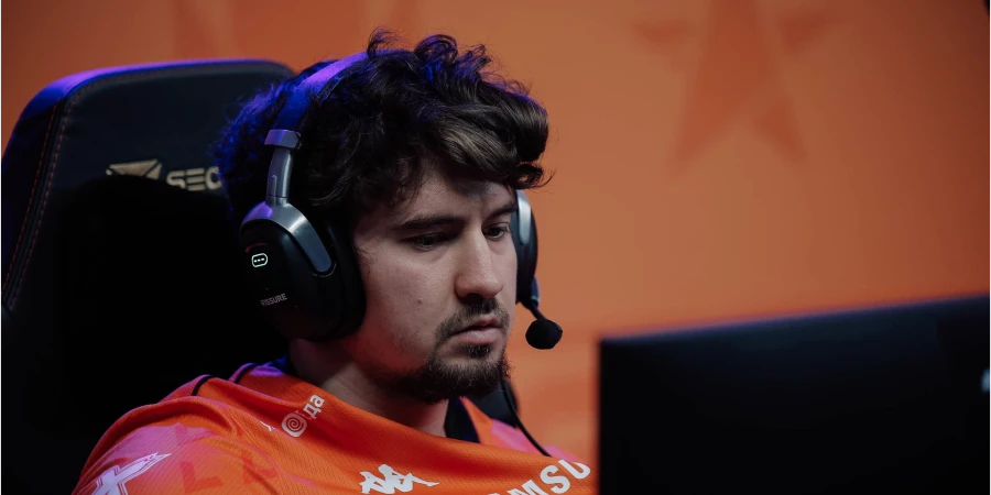 BLACKARXANGEL заявил об отсутствии понимания Dota 2 у Daxak