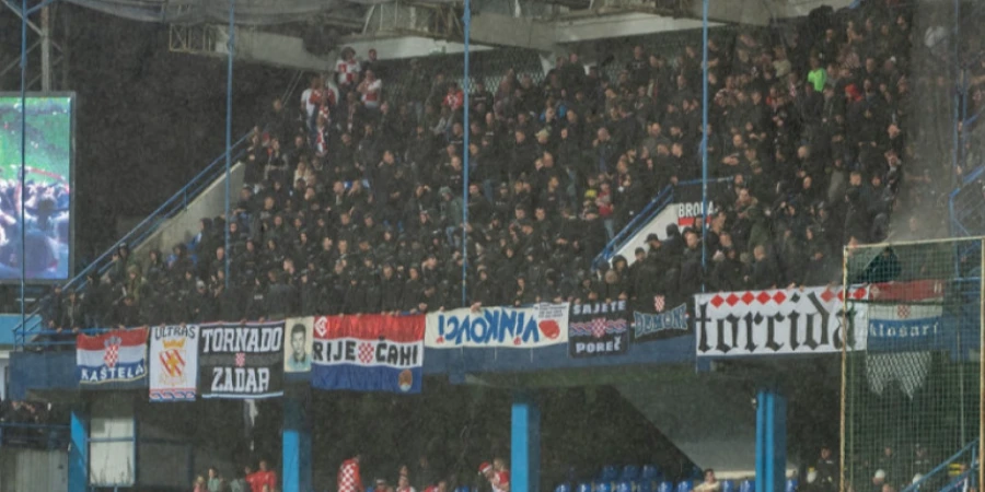 Скандальные лозунги болельщиков вызвали серьезный резонанс