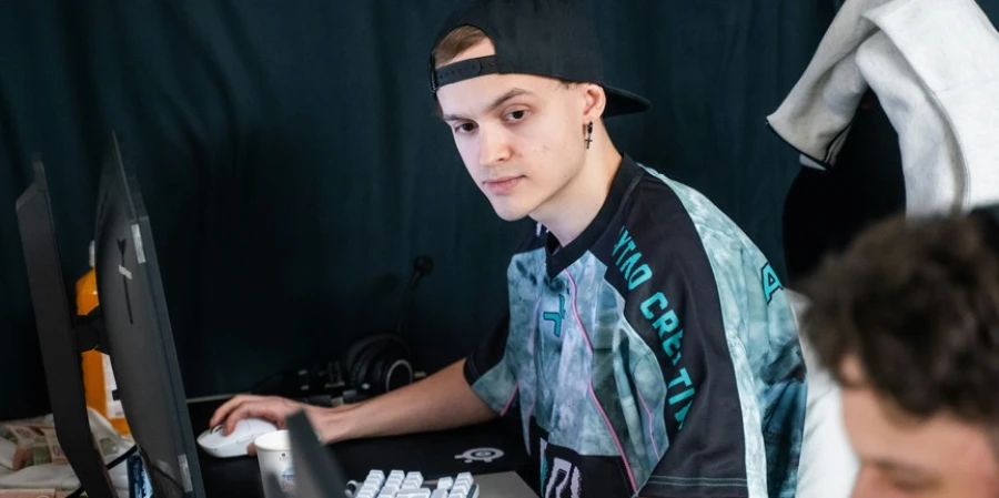 ArtFr0st временно перейдёт в Amkal Esports — замена tommy на ближайших турнирах