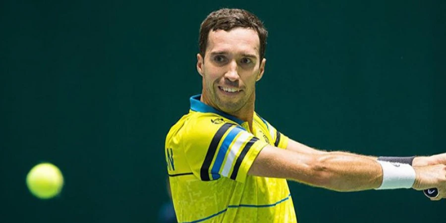 Михаил Кукушкин не смог выйти в полуфинал турнира в Португалии