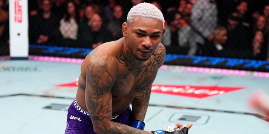 Непобежденный файтер UFC пофантазировал на тему боя с чемпионом