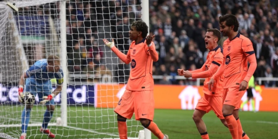 Барселона — Ньюкасл: прямая трансляция матча плей-офф Лиги Чемпионов