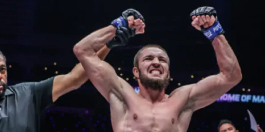Протеже и друг Хабиба, Сайид Изагахмаев, дебютирует в UFC