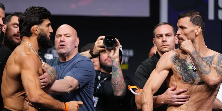Прямая трансляция турнира UFC 331 с главным боем Ван — Пантожа