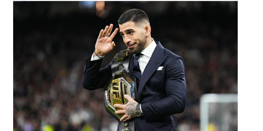 Экс-чемпион UFC готовится сделать заявление о следующем бое