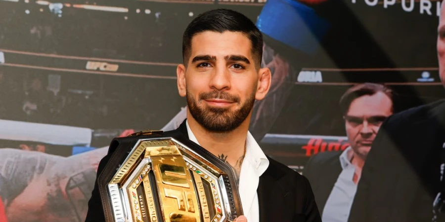 Небитый боец из UFC назвал возможную угрозу для Махачева