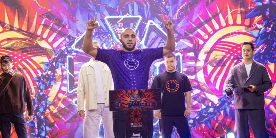 Кыргызский боец одержал убедительную победу на OCTAGON 92