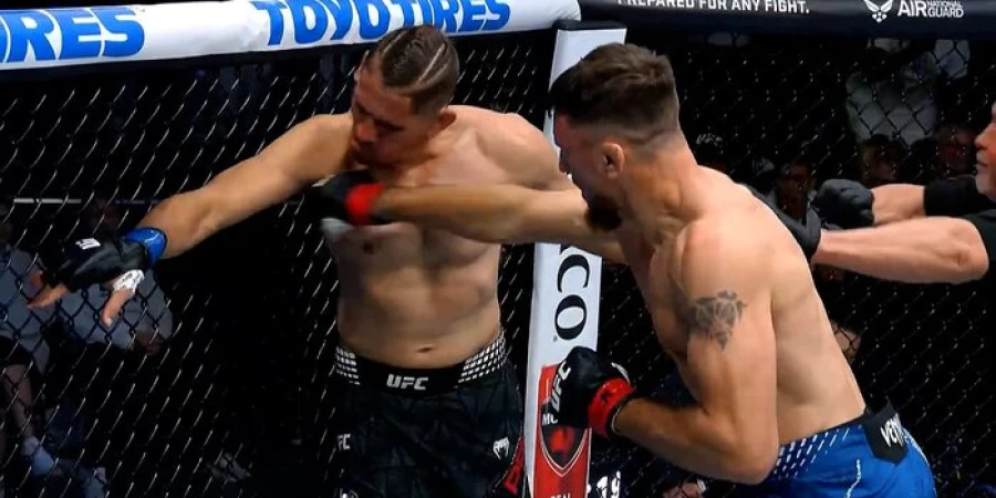 Полный бой казахстанца Николая Веретенникова против Нико Прайса в UFC. Видео