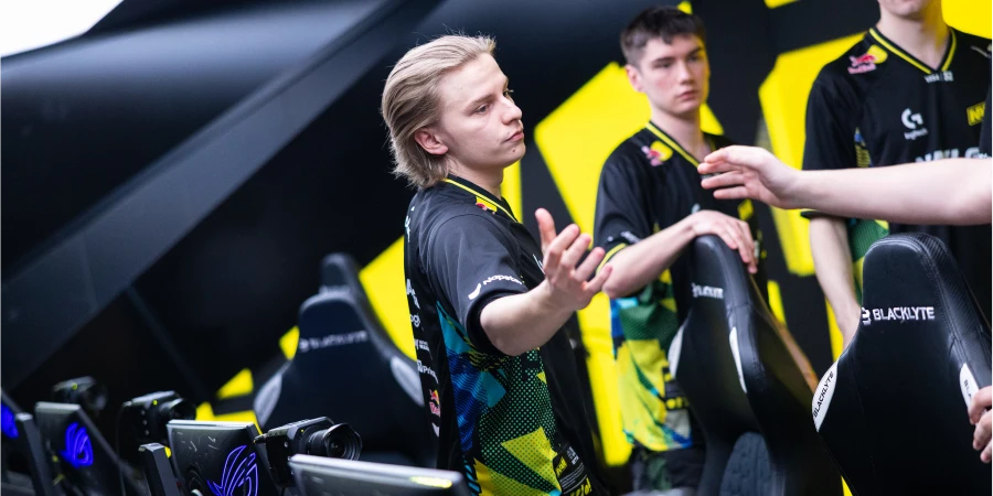 Aleksib объяснил поражение NAVI в финале BLAST