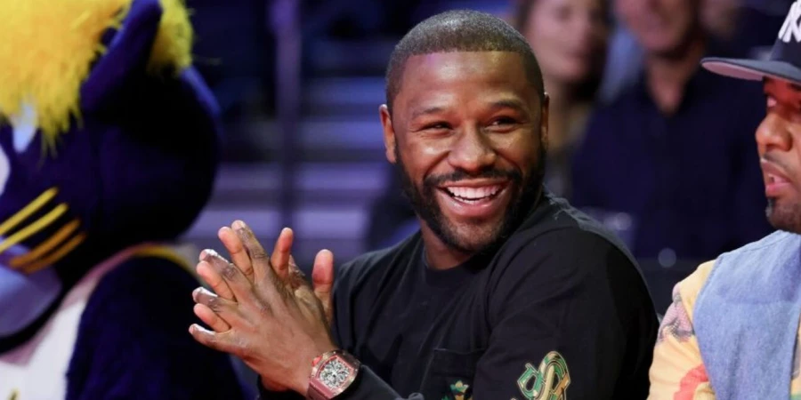 50–0 мало? Мейвезер снова выходит на профессиональный ринг