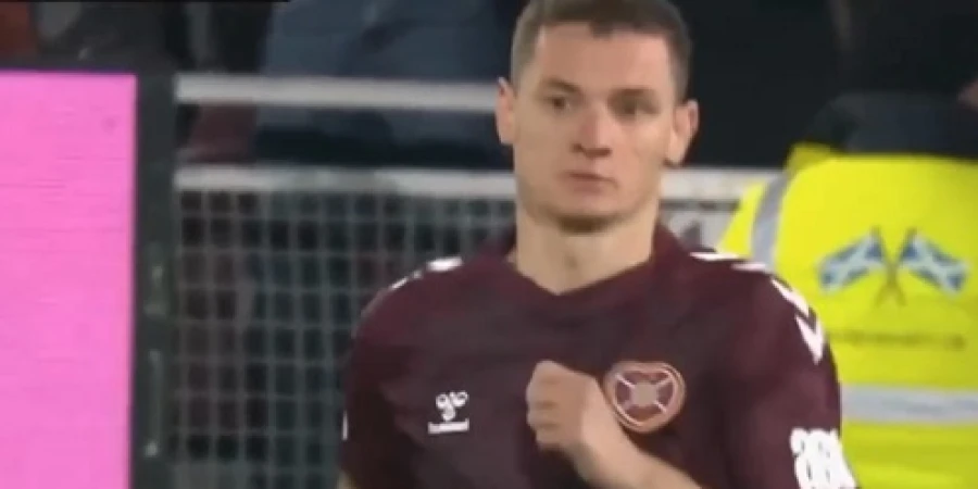 Ислам Чесноков «Хартстағы» алғашқы матчын өткізді